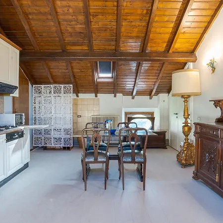 Casa Dell' Artista * Sala Comacina